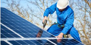 Installation Maintenance Panneaux Solaires Photovoltaïques à Le Mesnil-Amand